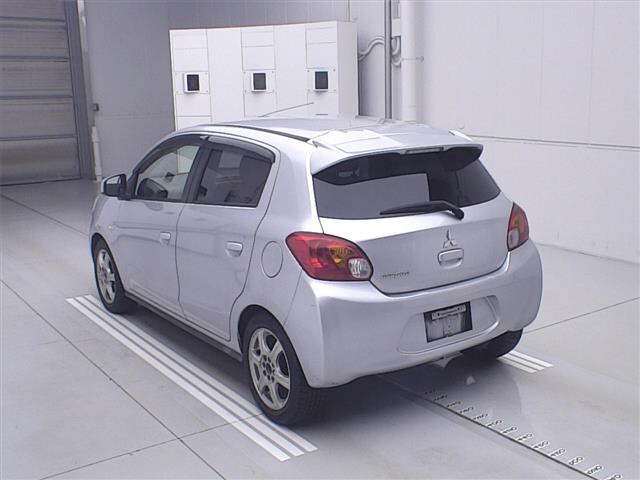 MITSUBISHI MIRAGE
