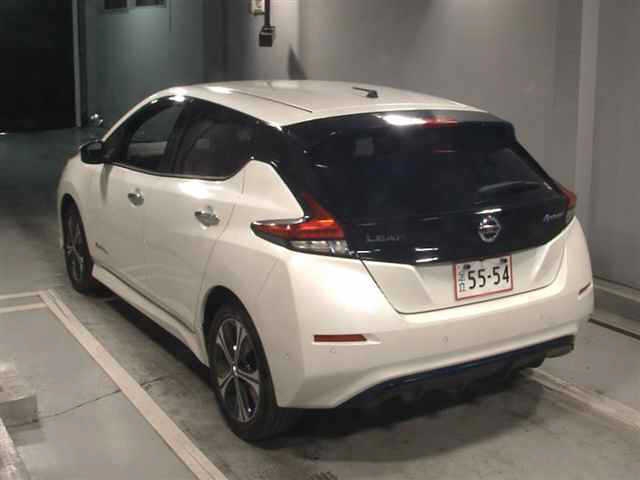 NISSAN LEAF