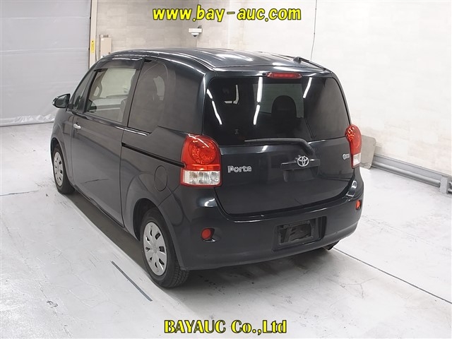 TOYOTA PORTE