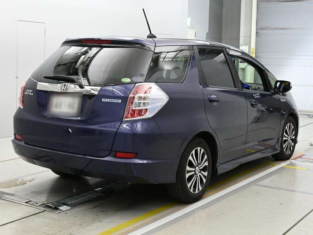 HONDA FIT SHUTTLE