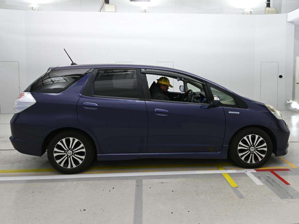 HONDA FIT SHUTTLE