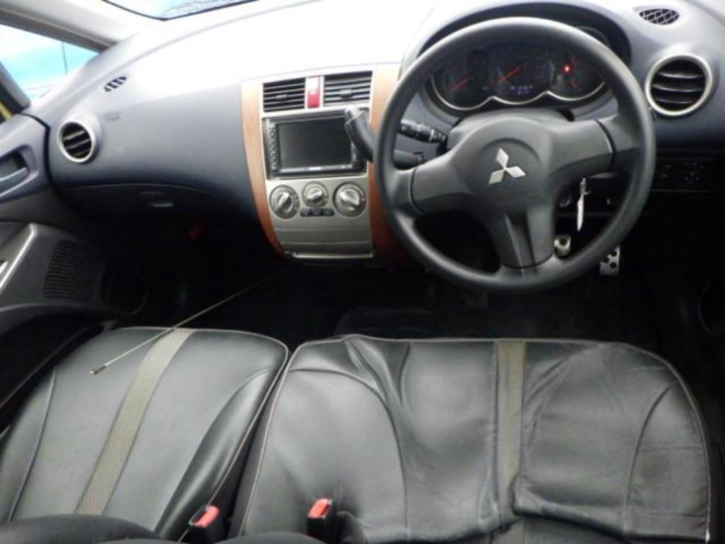 MITSUBISHI COLT PLUS