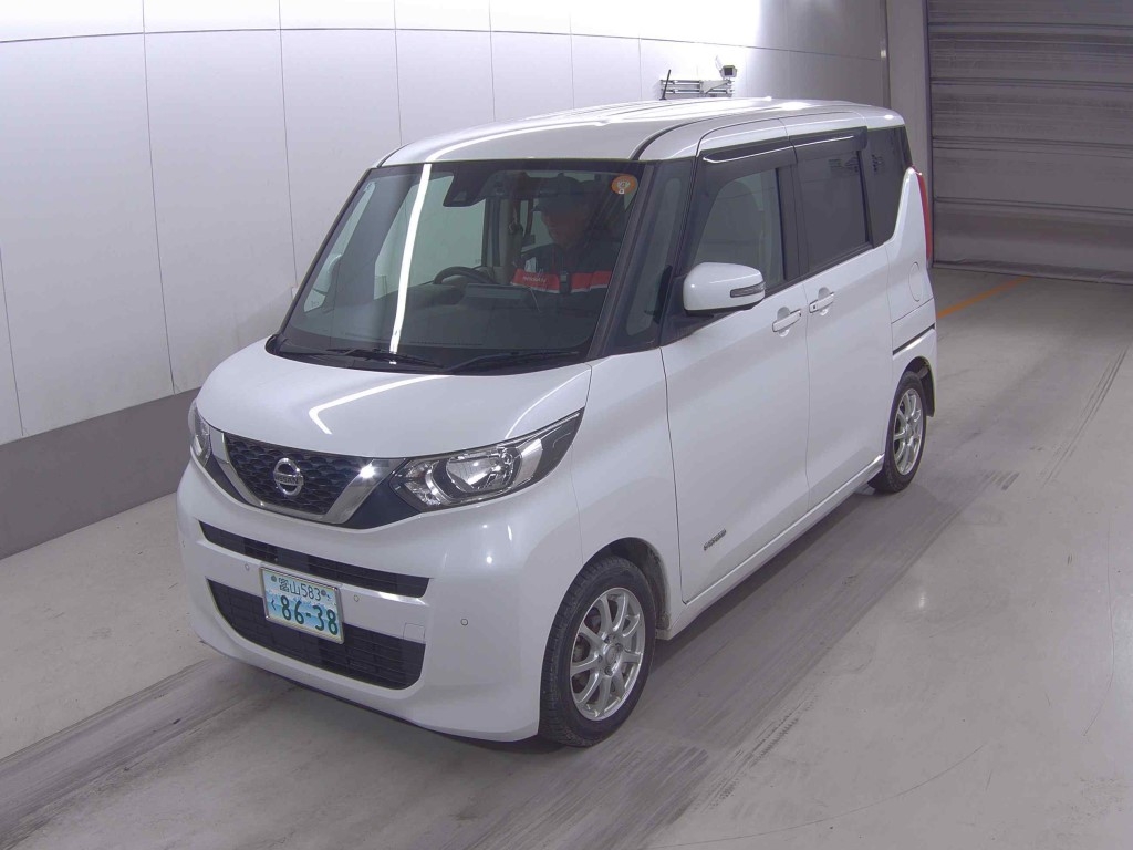 NISSAN ROOX