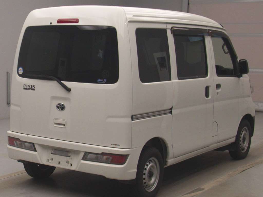 TOYOTA PIXIS VAN