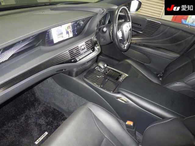 LEXUS LS500