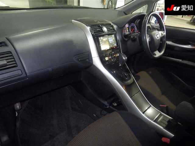 TOYOTA BLADE