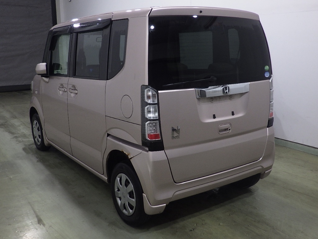 HONDA N-BOX