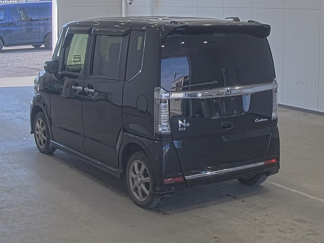HONDA N-BOX+