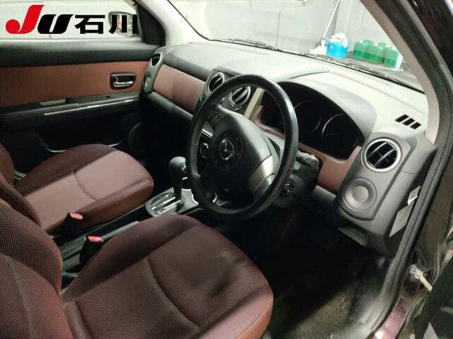 MAZDA VERISA