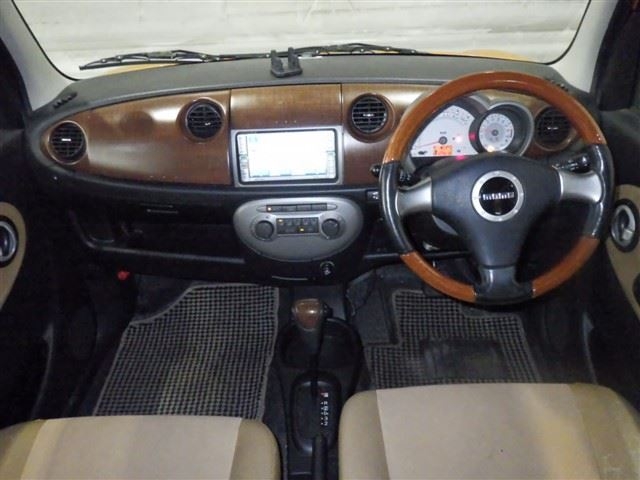 DAIHATSU MIRA GINO