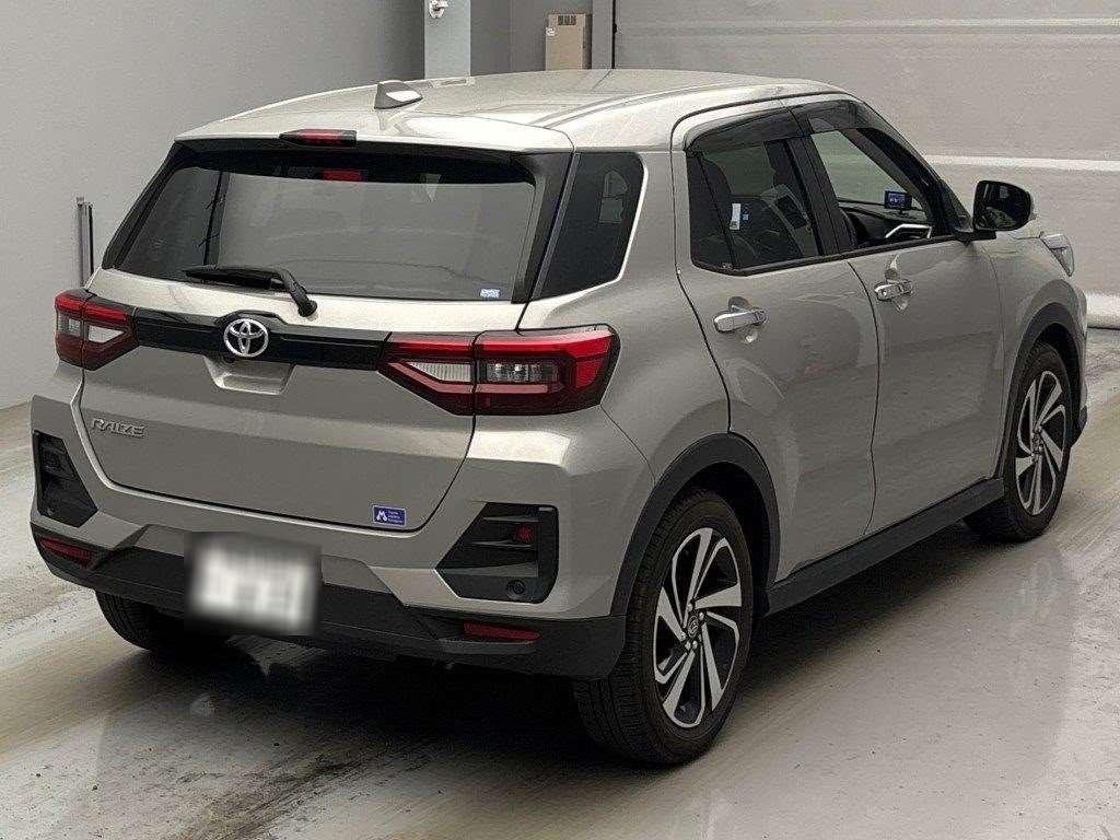 TOYOTA RAIZE