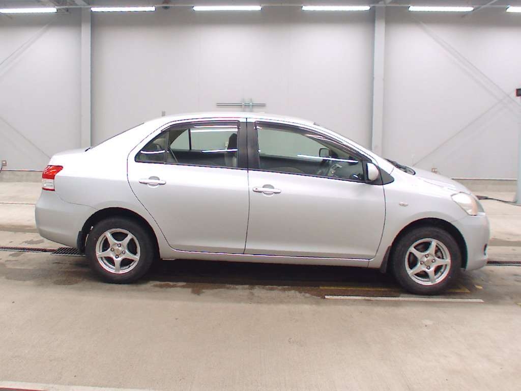 TOYOTA BELTA
