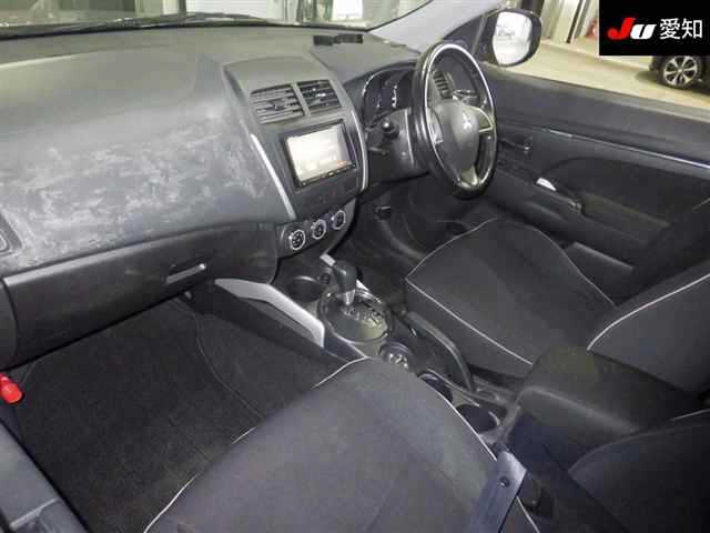 MITSUBISHI RVR