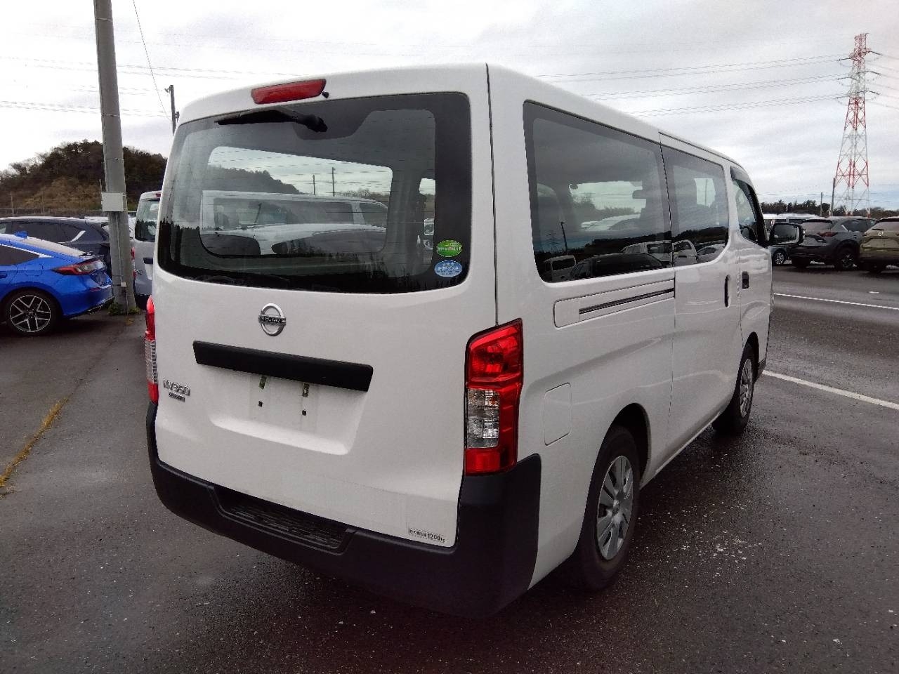 NISSAN NV350 CARAVAN