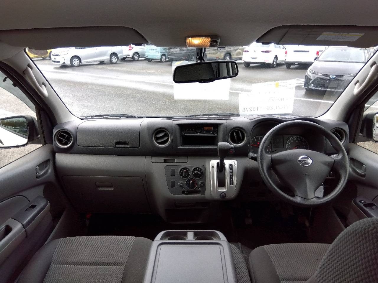NISSAN NV350 CARAVAN