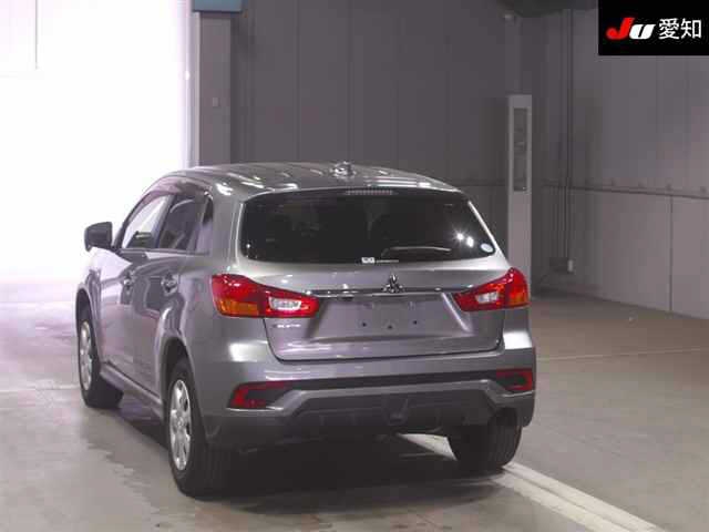 MITSUBISHI RVR