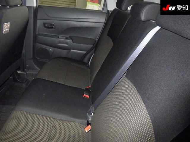 MITSUBISHI RVR
