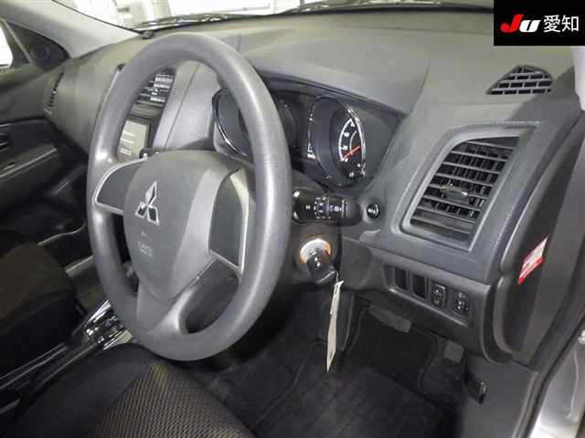 MITSUBISHI RVR