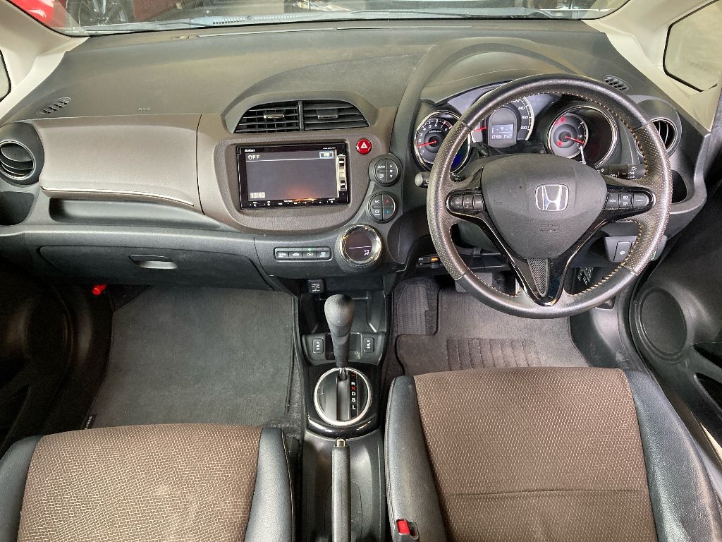 HONDA FIT SHUTTLE