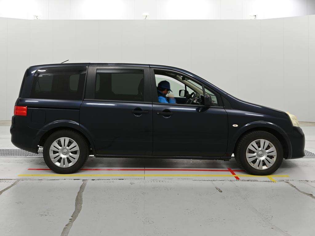 NISSAN LAFESTA