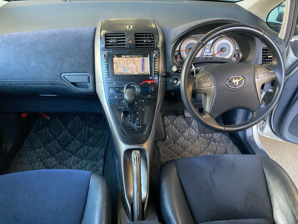 TOYOTA BLADE