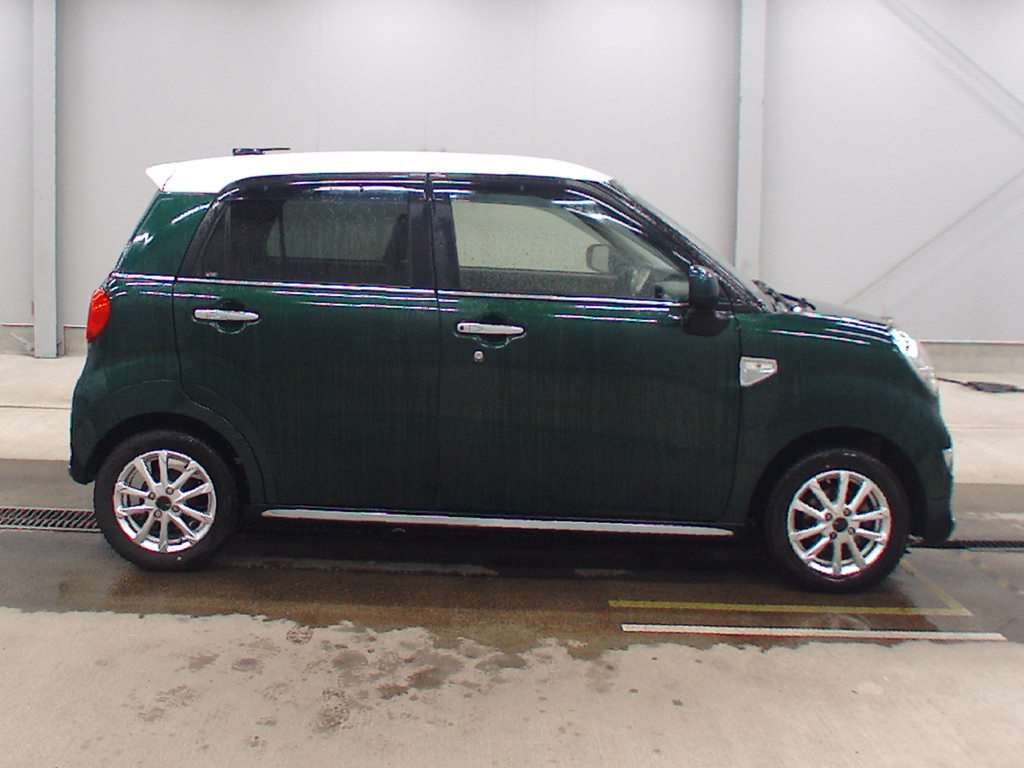 DAIHATSU CAST