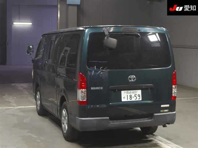 TOYOTA REGIUS ACE