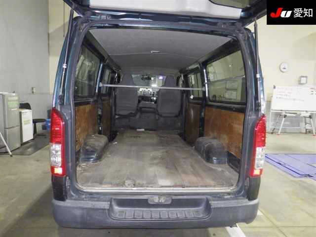 TOYOTA REGIUS ACE