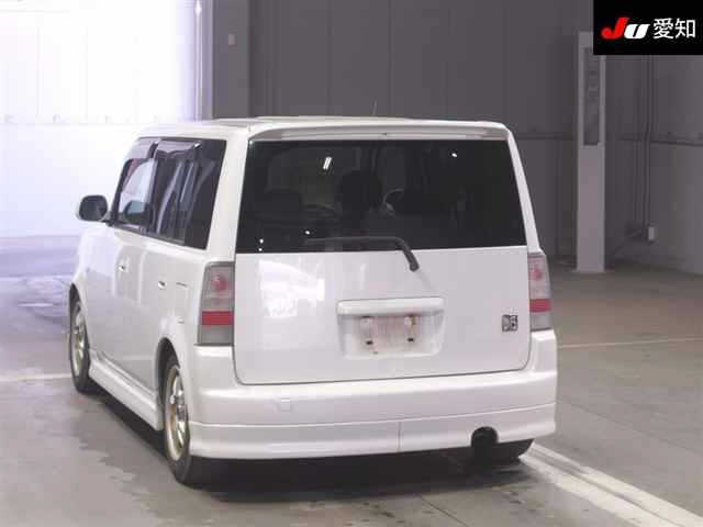 TOYOTA BB