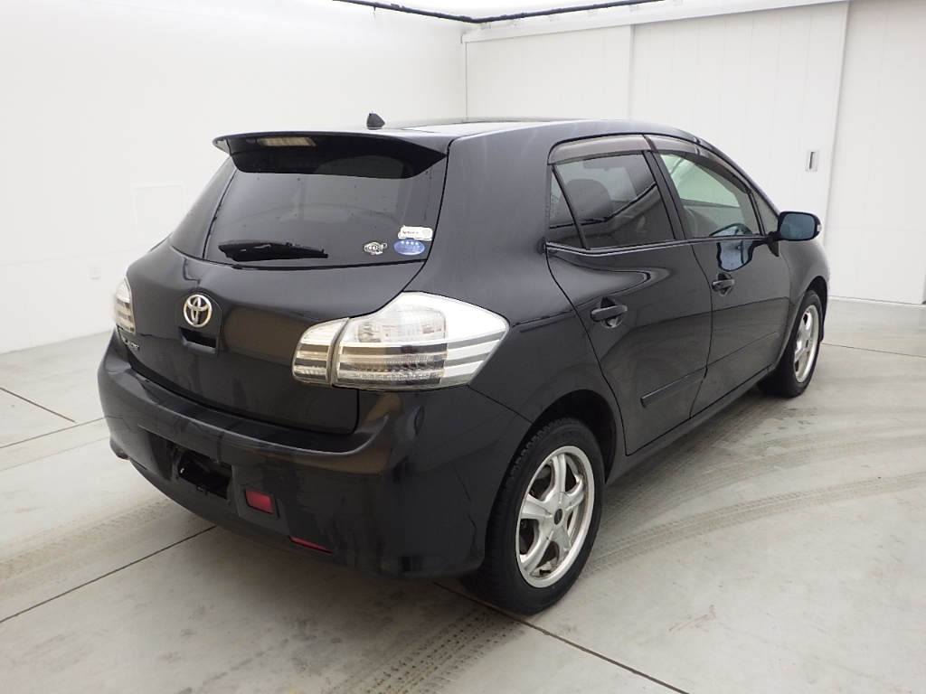 TOYOTA BLADE