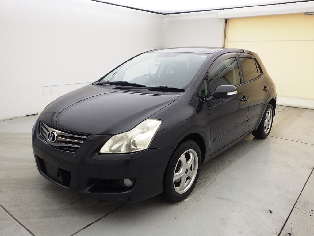 TOYOTA BLADE