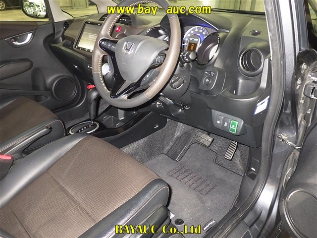 HONDA FIT SHUTTLE