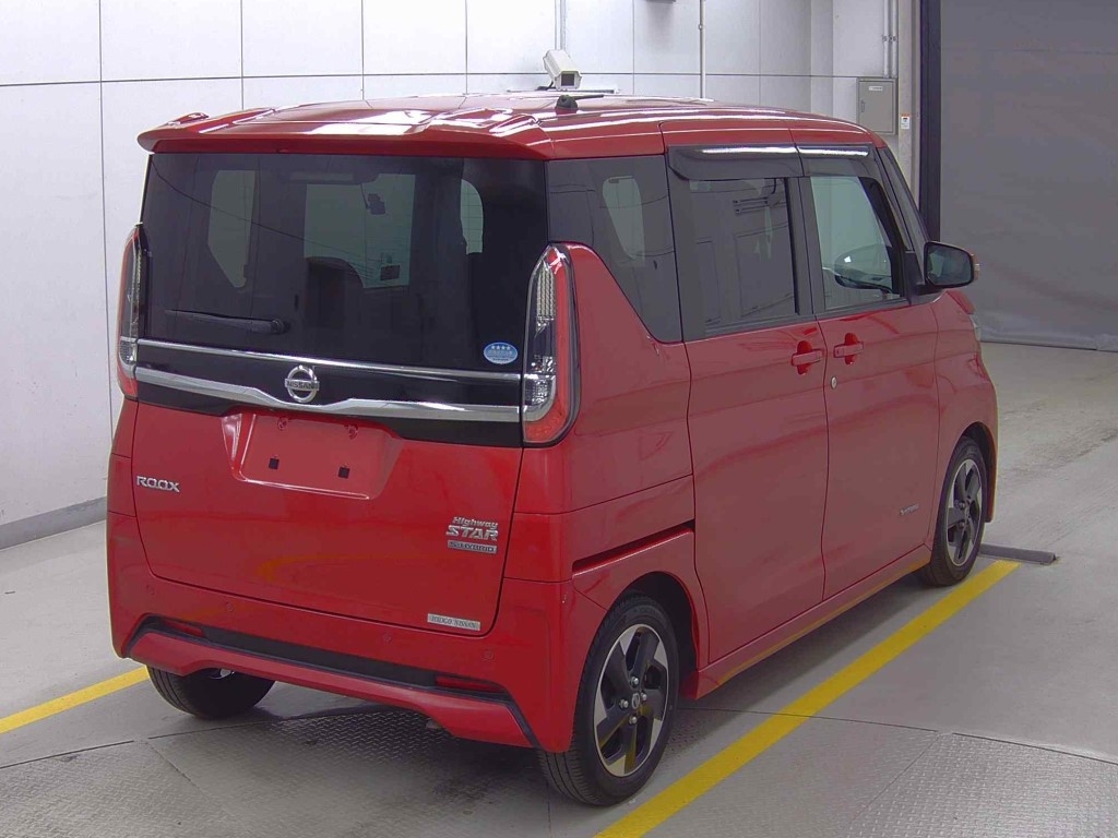 NISSAN ROOX