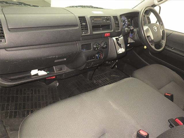 TOYOTA REGIUS ACE