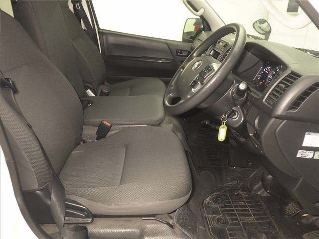 TOYOTA REGIUS ACE
