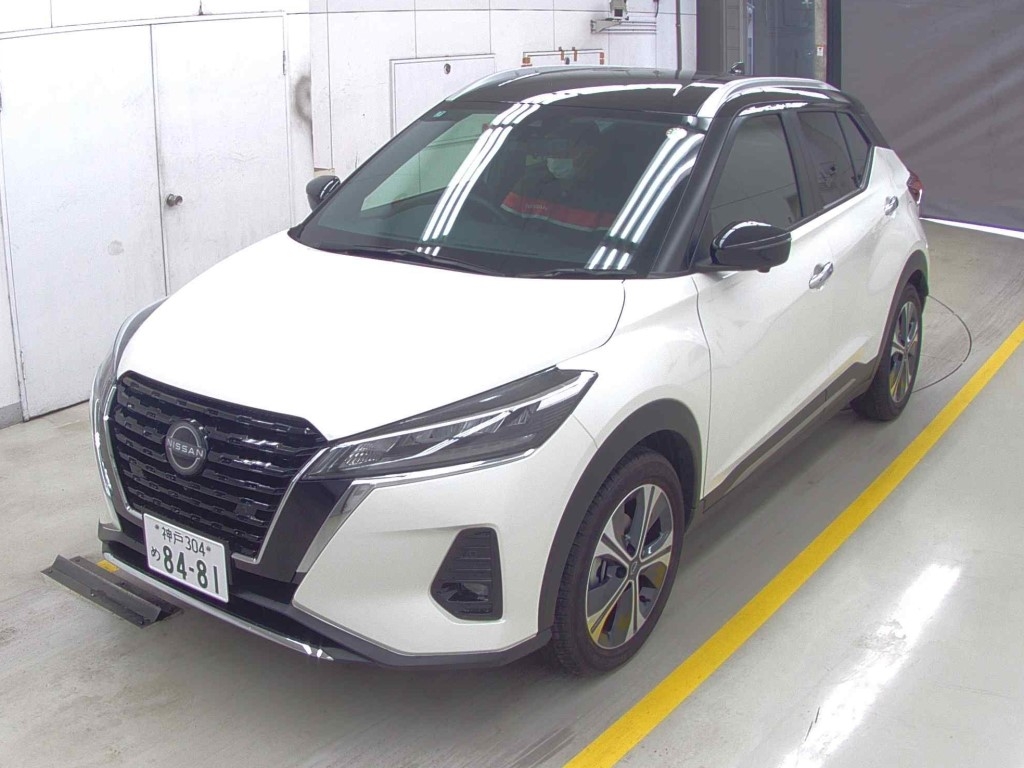 NISSAN KICKS