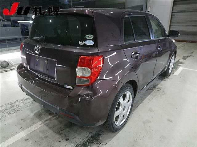 TOYOTA IST