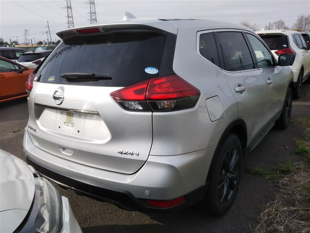 NISSAN X-TRAIL