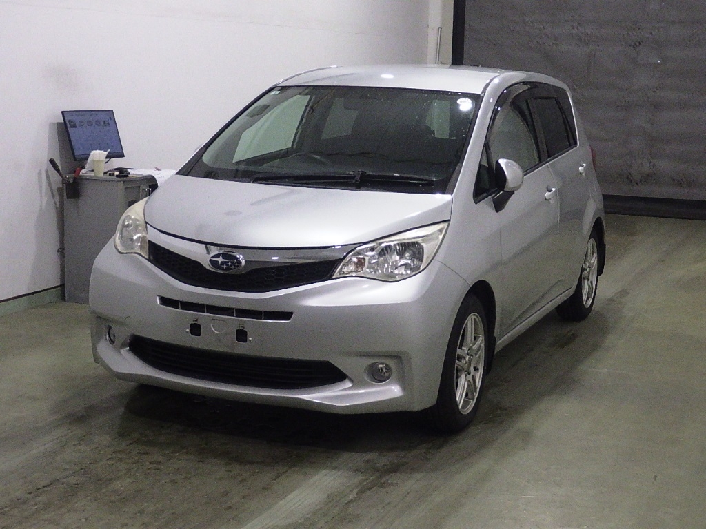 SUBARU TREZIA