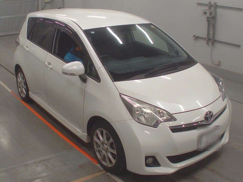 TOYOTA RACTIS