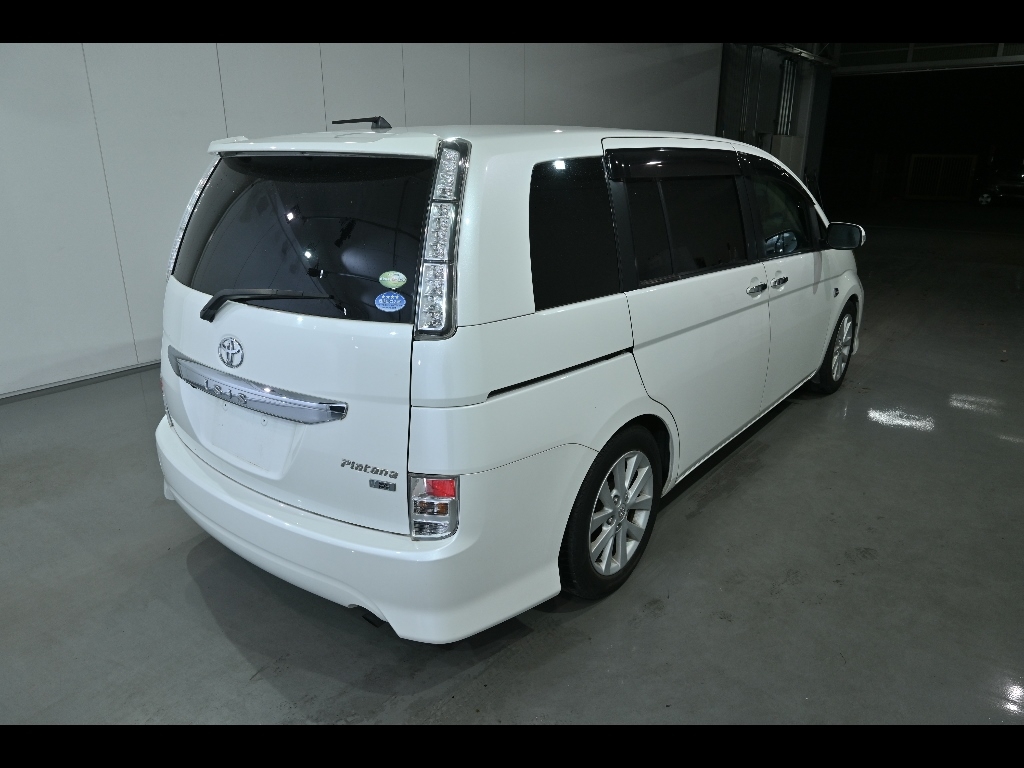 TOYOTA ISIS