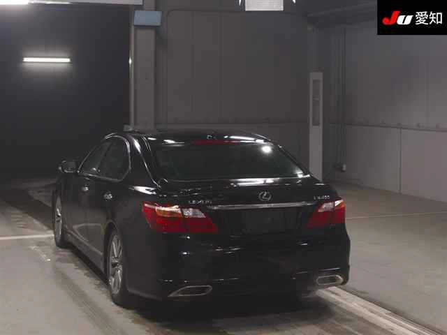 LEXUS LS460