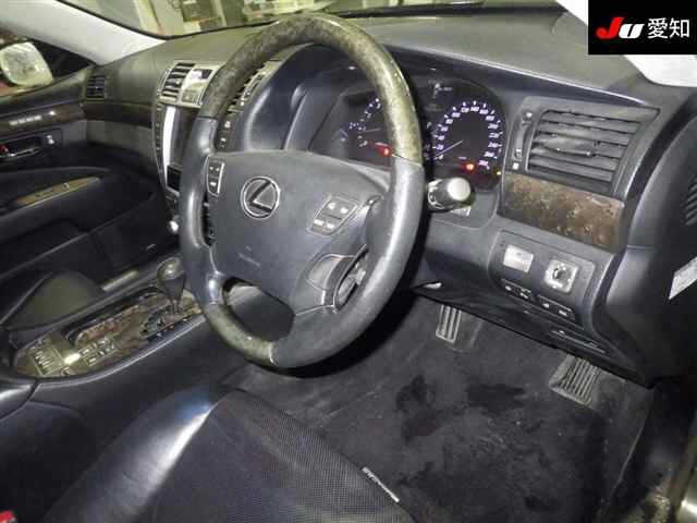 LEXUS LS460