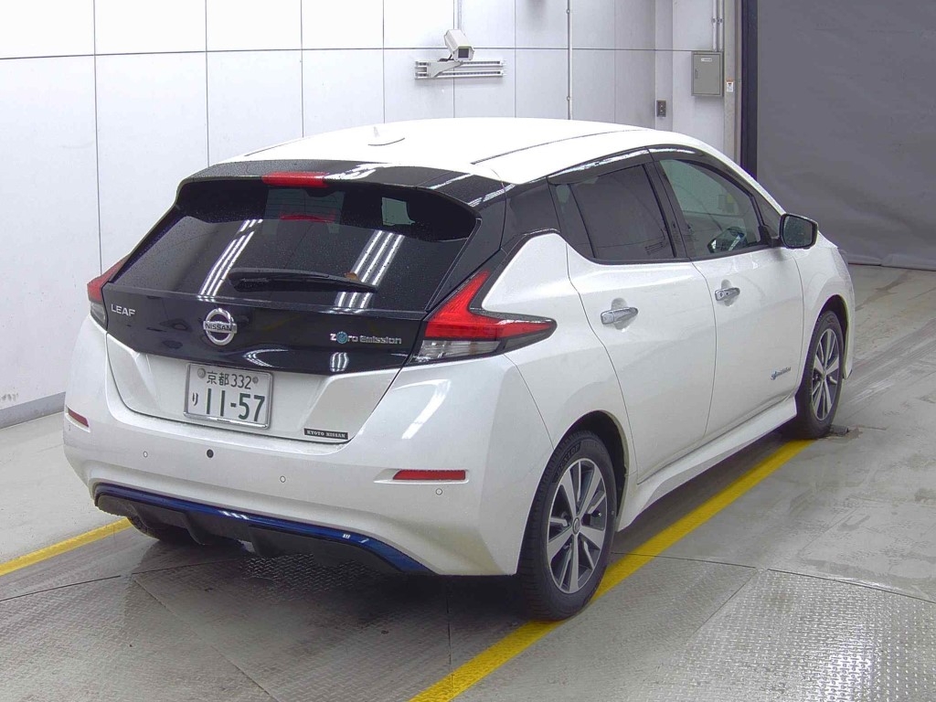 NISSAN LEAF