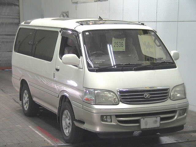 TOYOTA HIACE