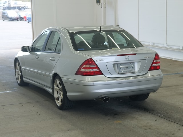MERCEDES-BENZ C-CLASS