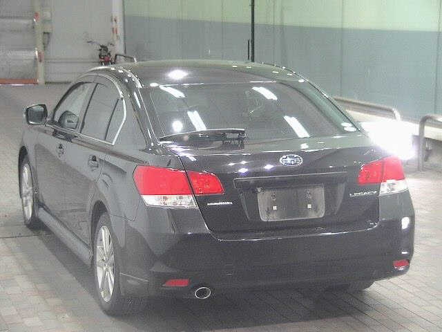 SUBARU LEGACY B4