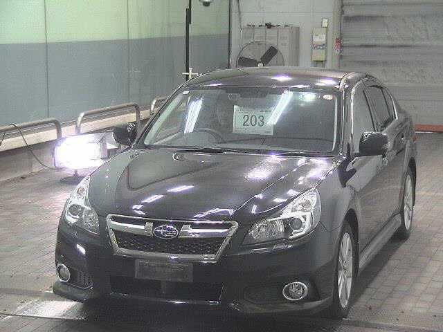 SUBARU LEGACY B4