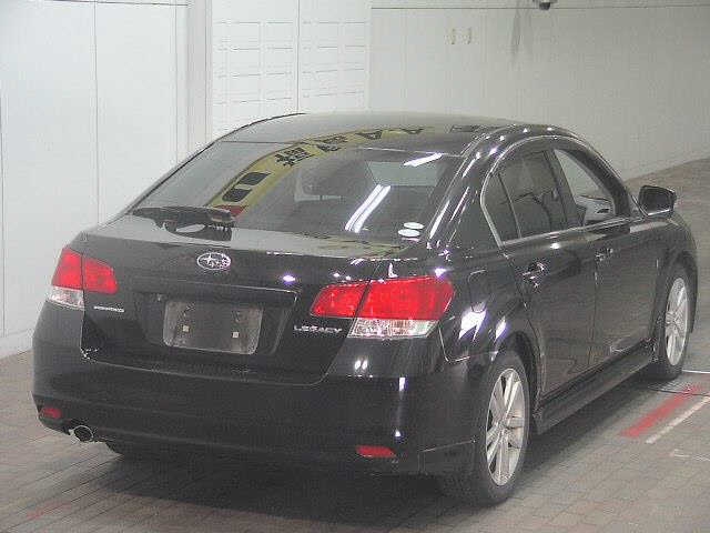 SUBARU LEGACY B4