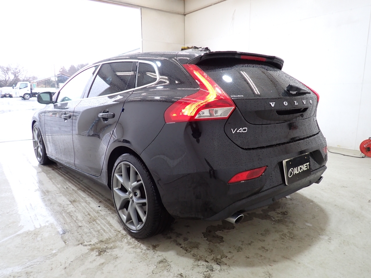 VOLVO V40
